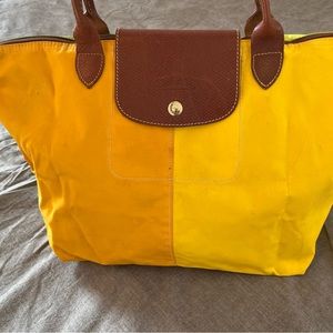 longchamp le pliage medium tote bag yellow green color block